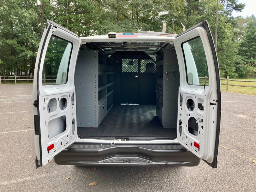2011 Ford Econoline Image 8