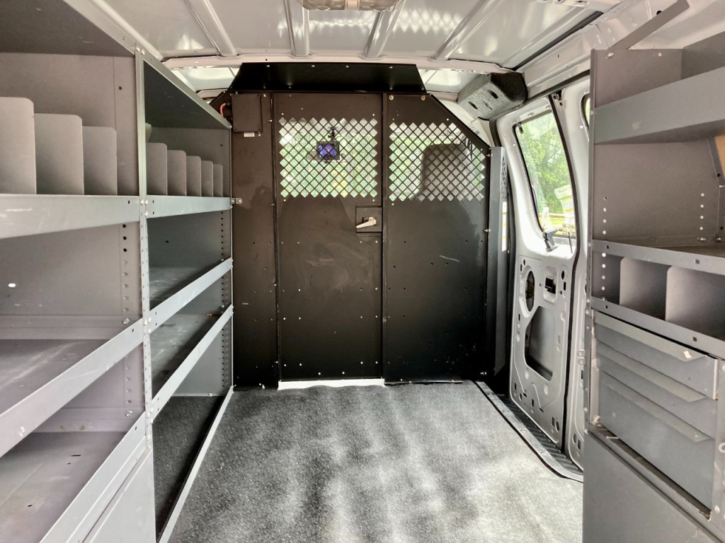 2011 Ford Econoline Image 11