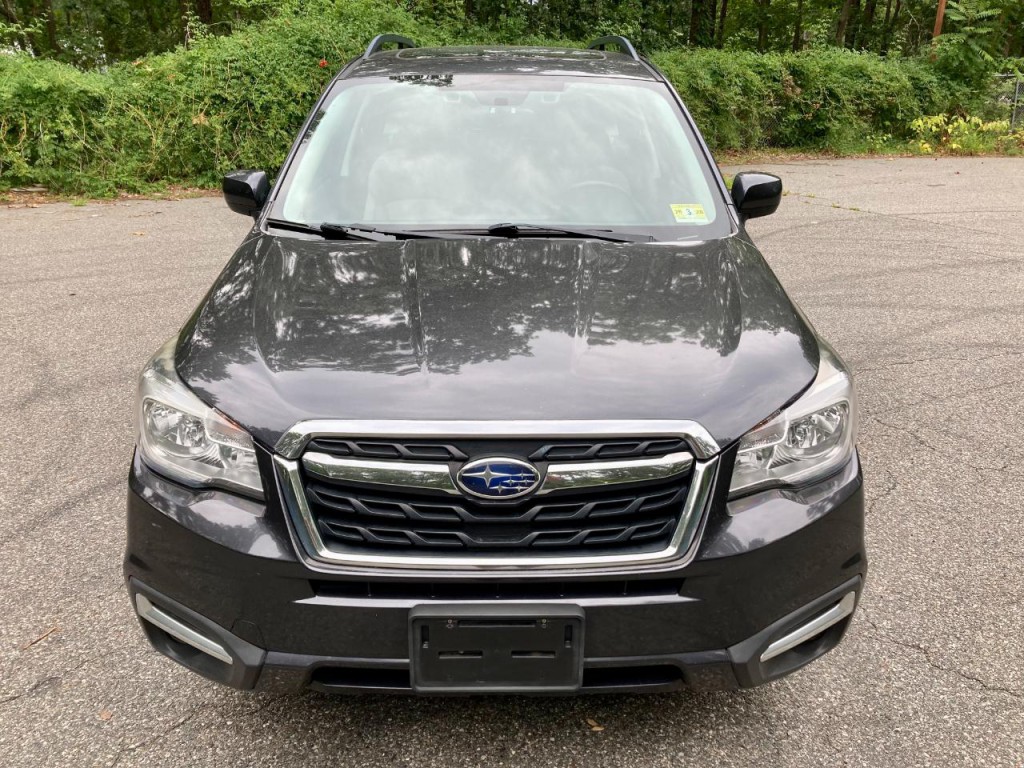 2017 Subaru Forester Image 2