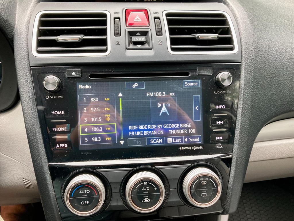2017 Subaru Forester Image 19