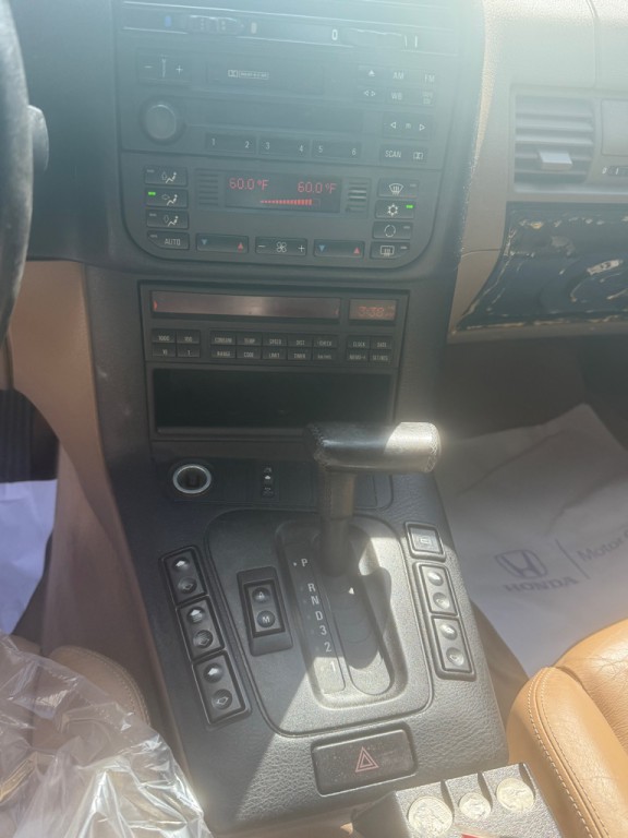 1996 BMW 3 Series Image 7