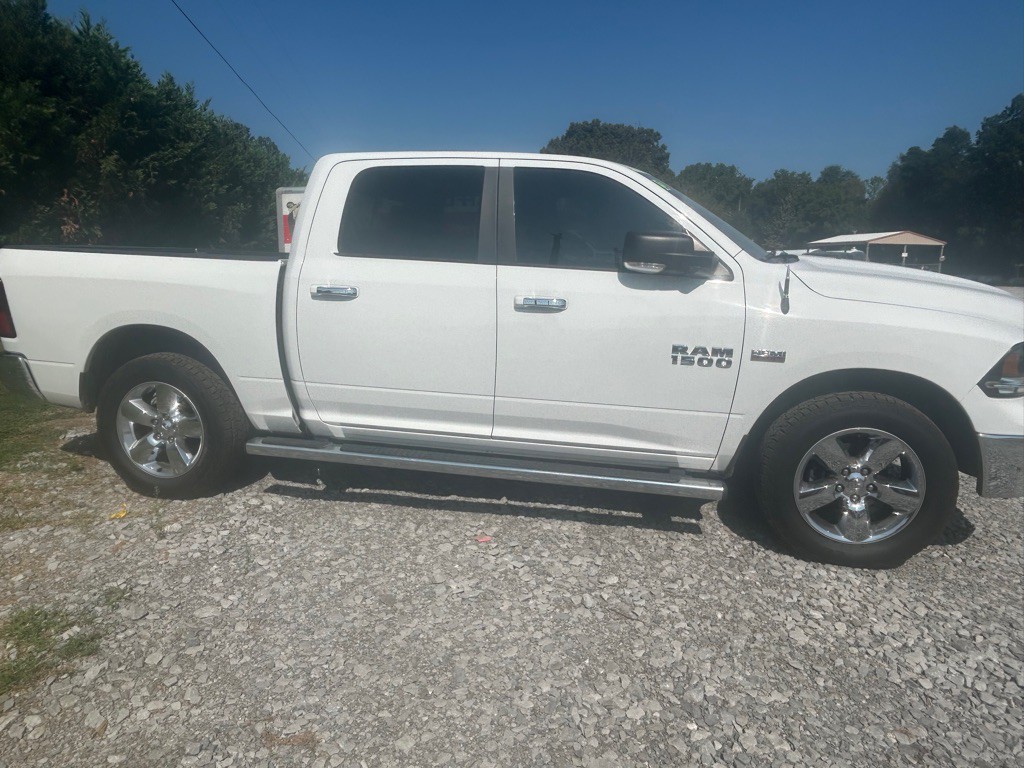 2015 RAM 1500 Image 1