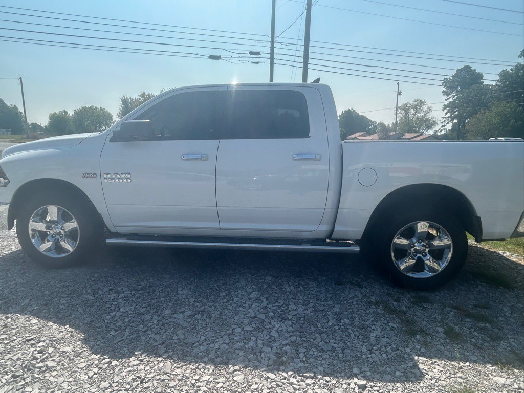 2015 RAM 1500 Image 5