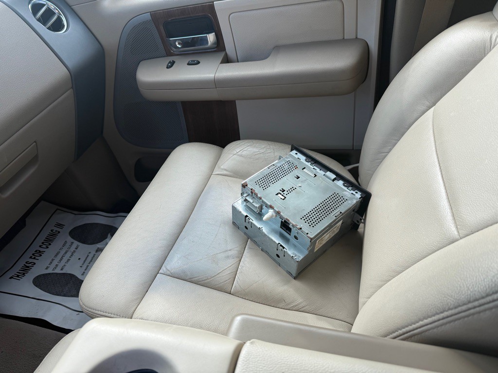 2004 Ford F-150 Image 7