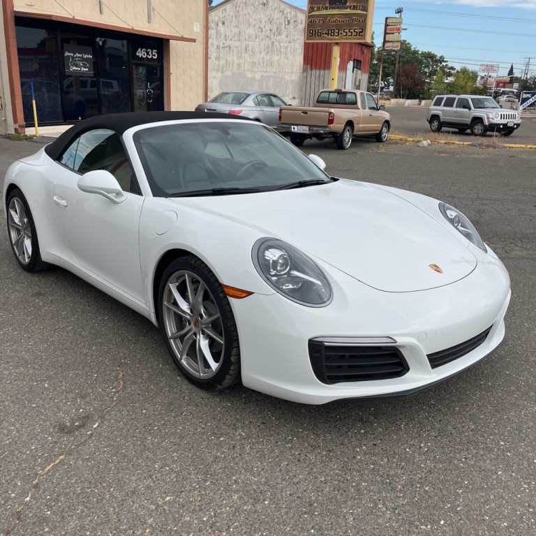 2018 Porsche 911 Image 4