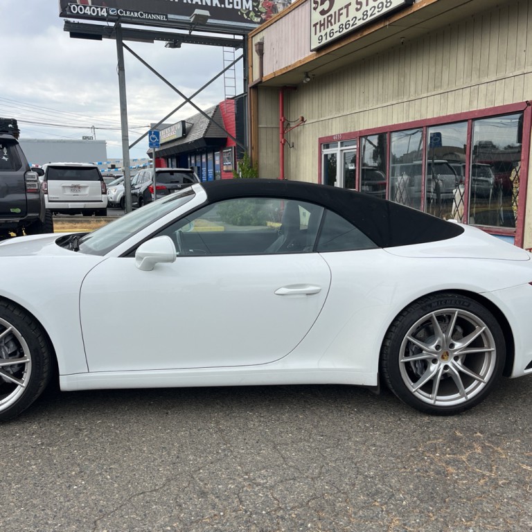 2018 Porsche 911 Image 7