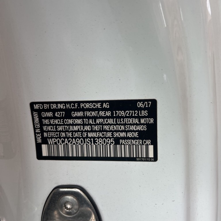 2018 Porsche 911 Image 21