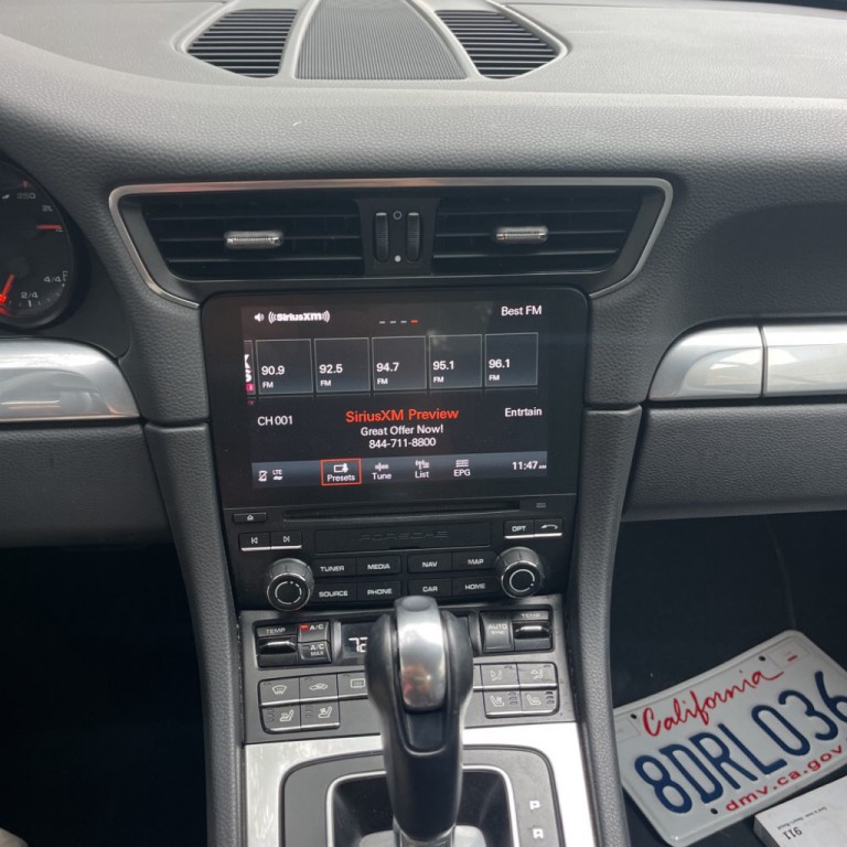 2018 Porsche 911 Image 31