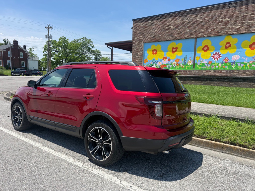 2015 Ford Explorer Image 5