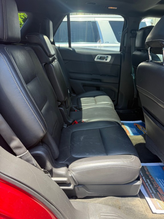 2015 Ford Explorer Image 12