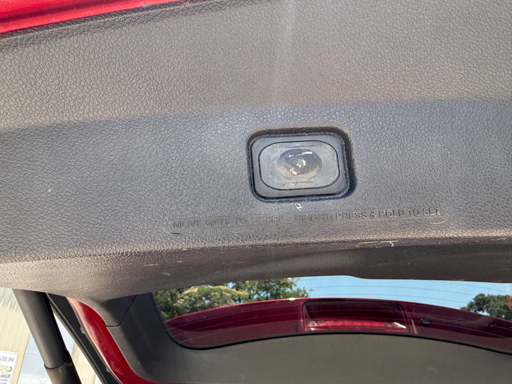 2015 Ford Explorer Image 16