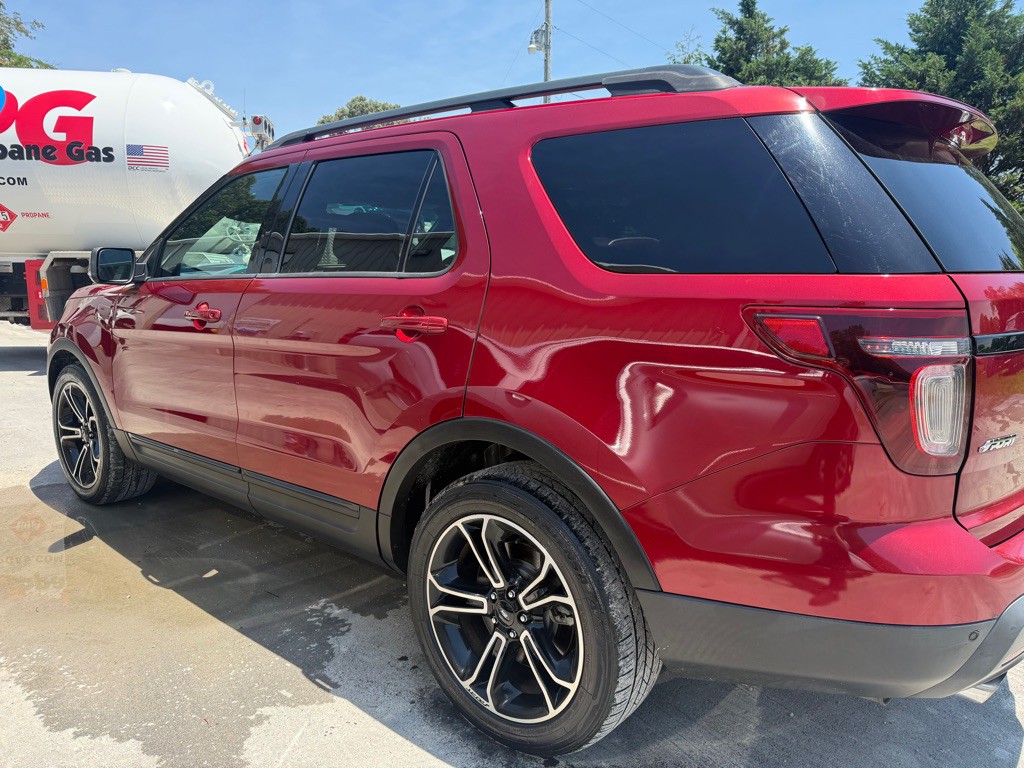 2015 Ford Explorer Image 18