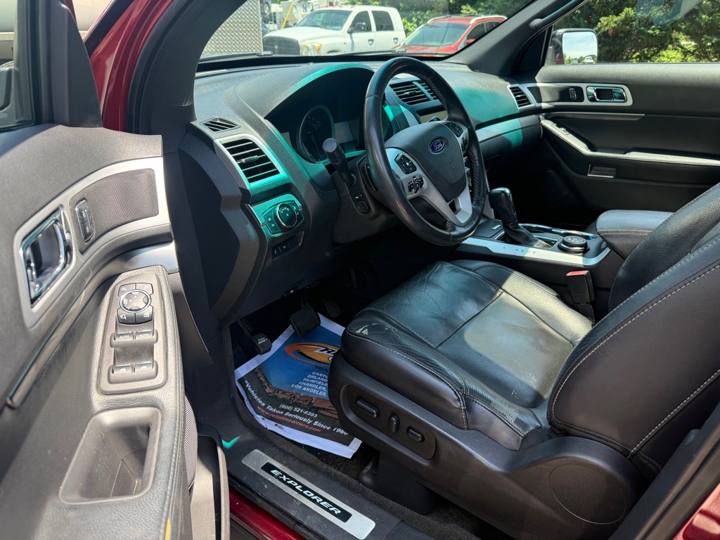 2015 Ford Explorer Image 19
