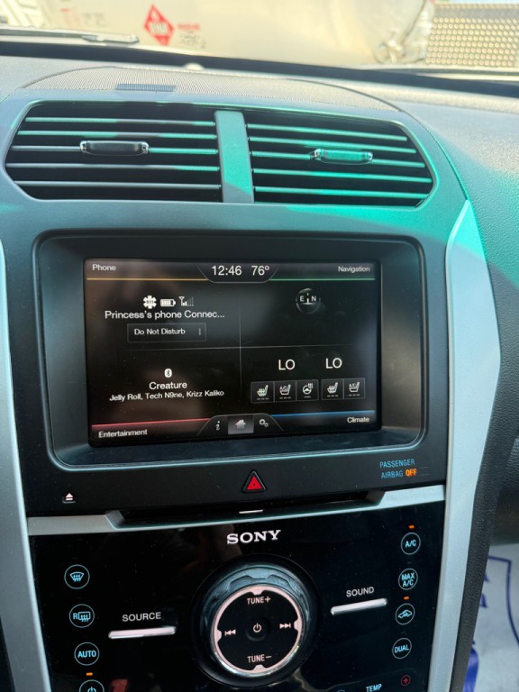 2015 Ford Explorer Image 24