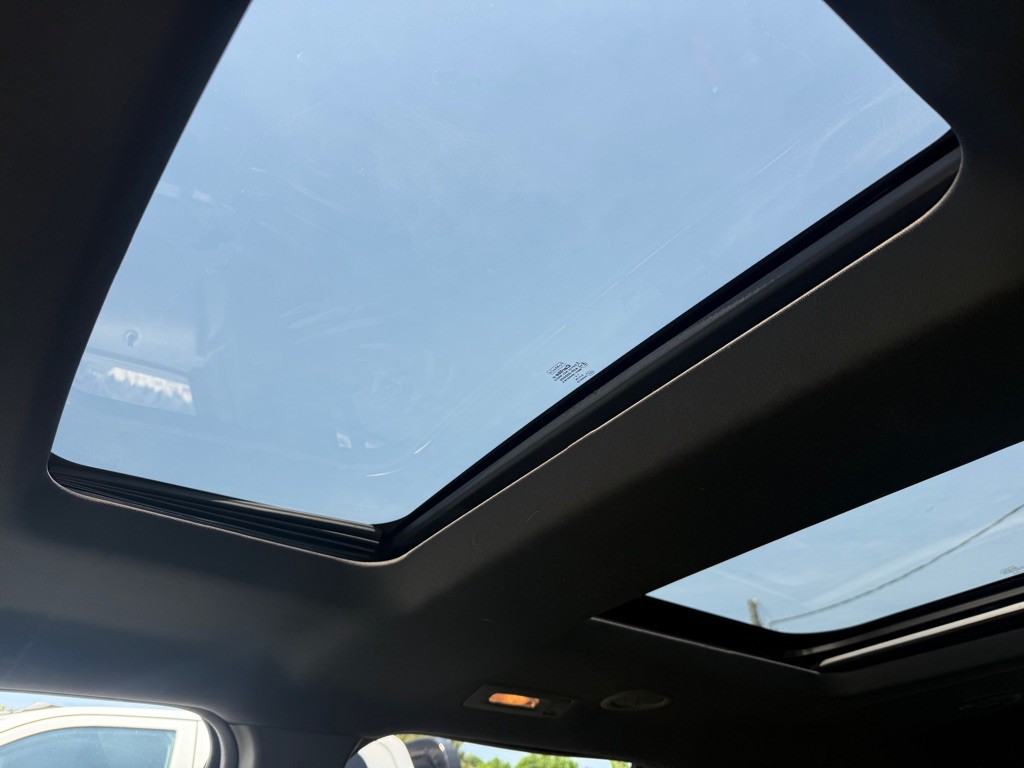 2015 Ford Explorer Image 25
