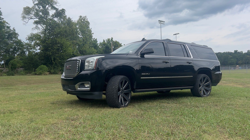 2015 GMC Yukon Image 9