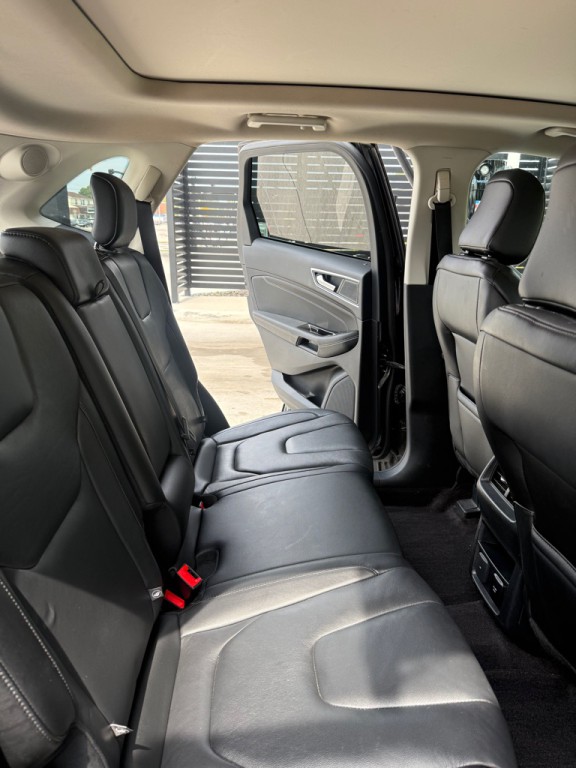 2020 Ford Edge Image 15