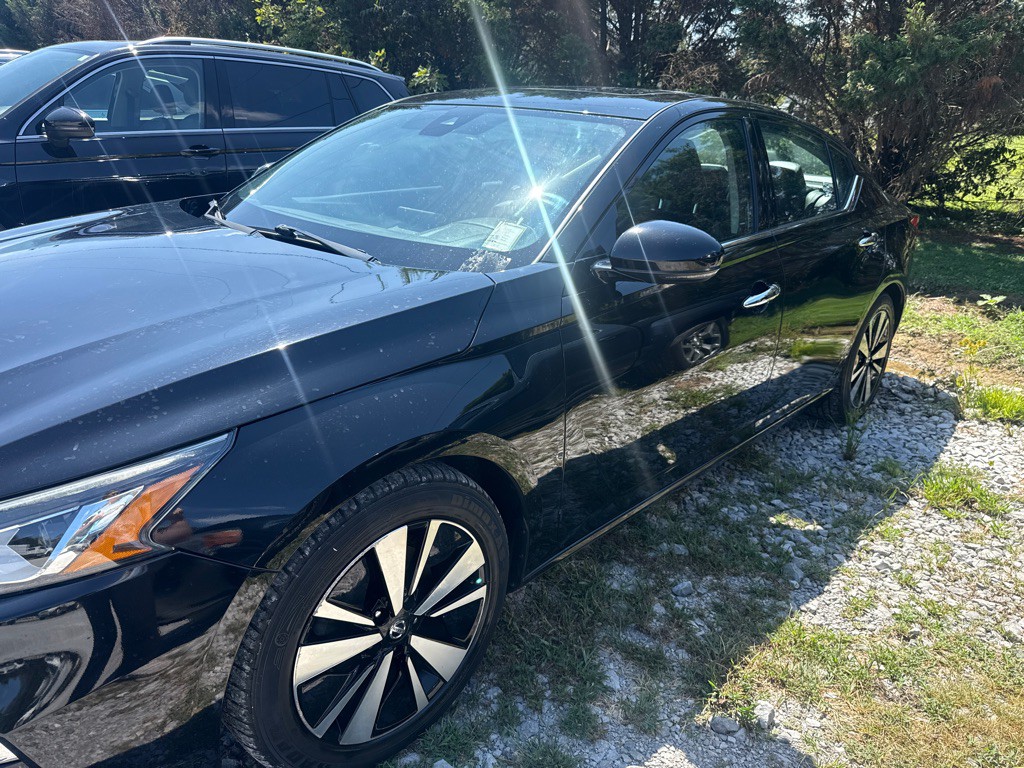 2019 Nissan Altima Image 3