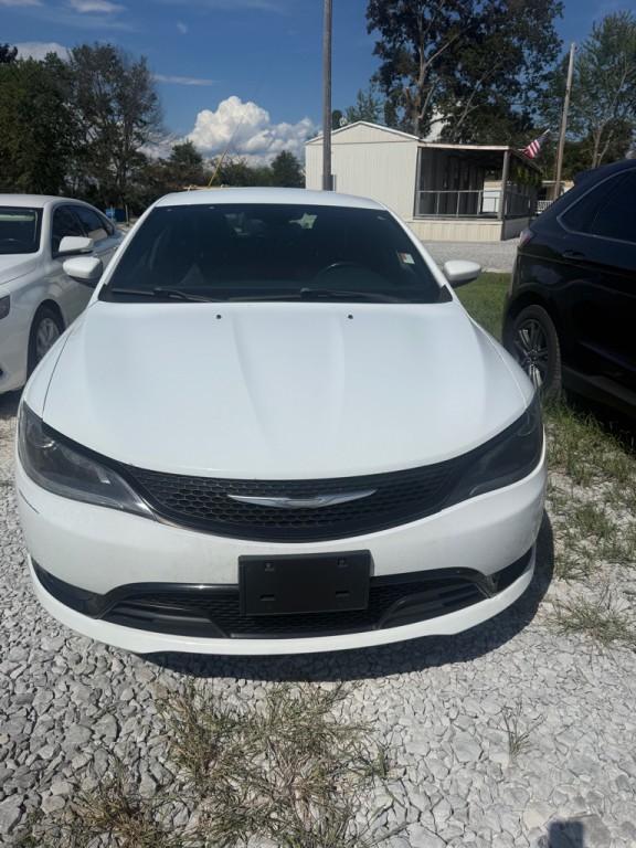 2015 Chrysler 200 Image 3