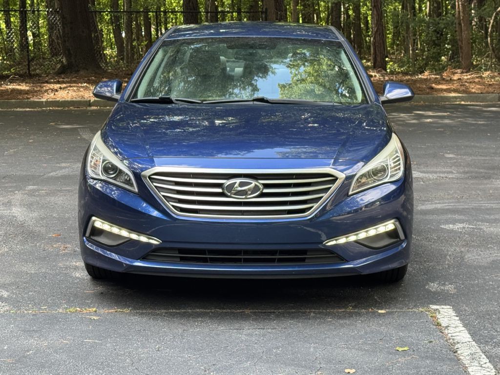 2015 Hyundai Sonata Image 2