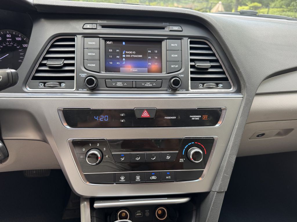 2015 Hyundai Sonata Image 16