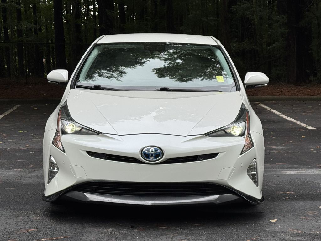 2017 Toyota Prius Image 2