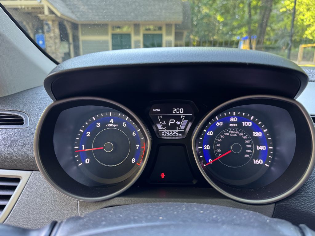 2014 Hyundai Elantra Image 12