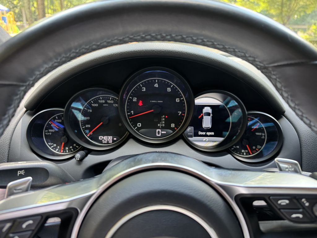 2018 Porsche Cayenne Image 17