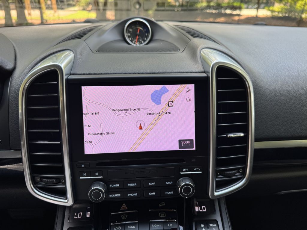 2018 Porsche Cayenne Image 19