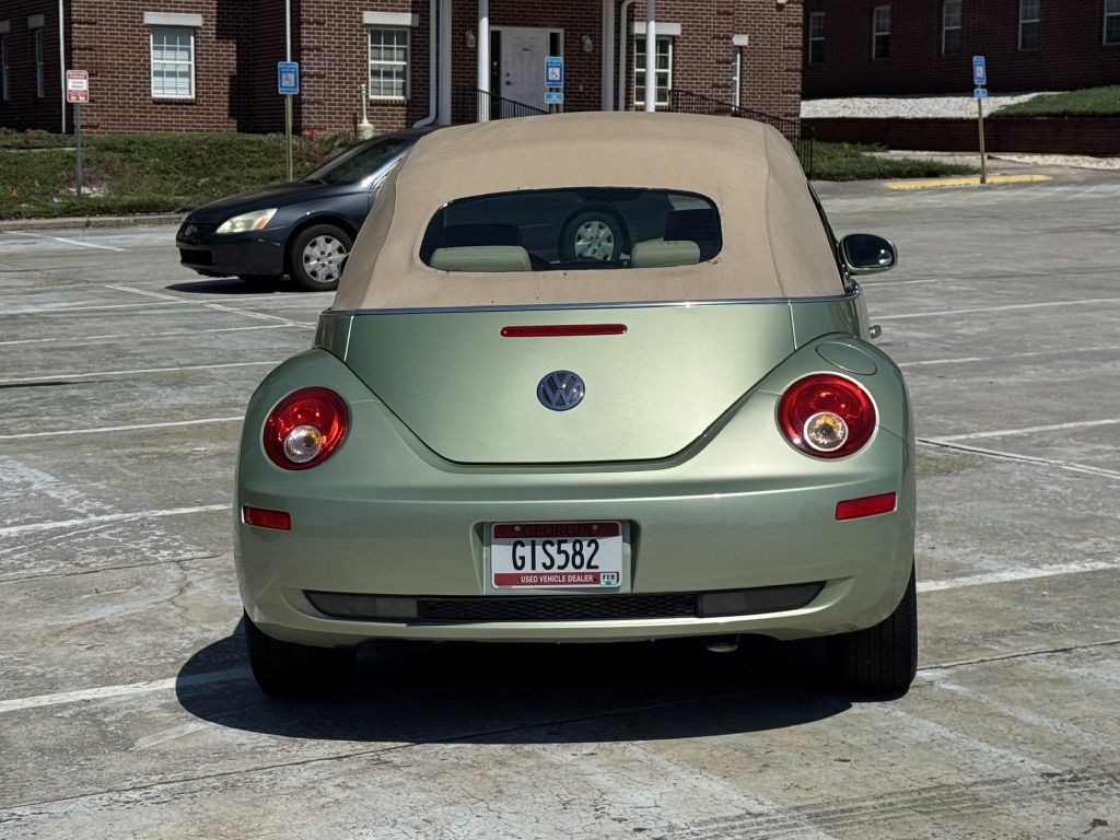 2009 Volkswagen Beetle Image 5