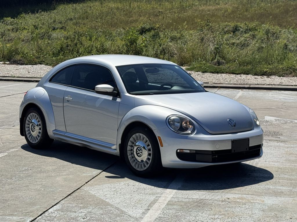 2015 Volkswagen Beetle Image 3