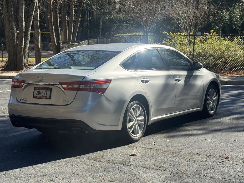 2013 Toyota Avalon Image 4