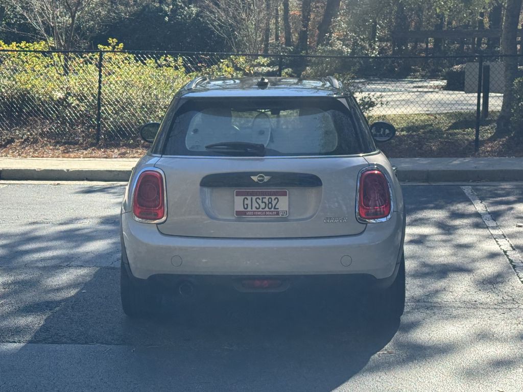 2016 MINI Cooper Image 5