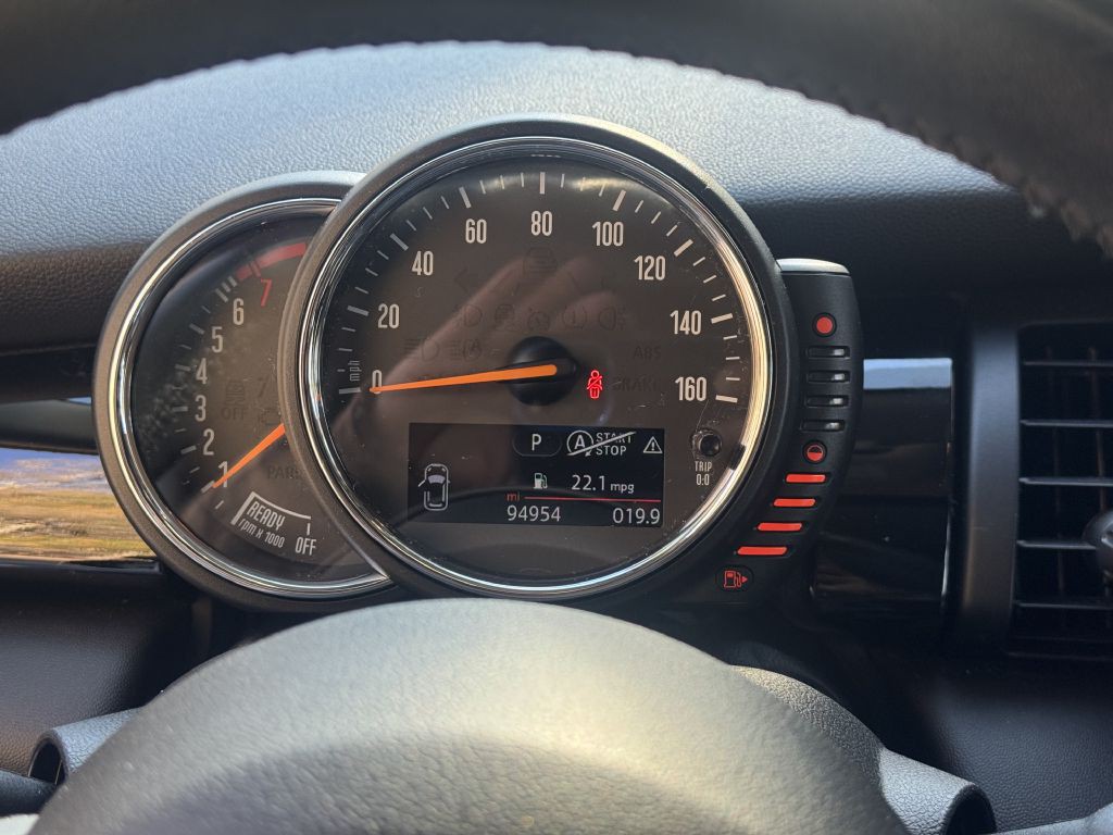 2016 MINI Cooper Image 12