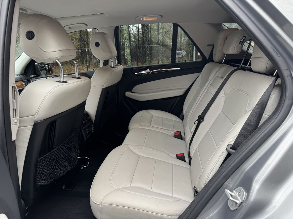 2016 Mercedes-Benz GLE-Class Image 9