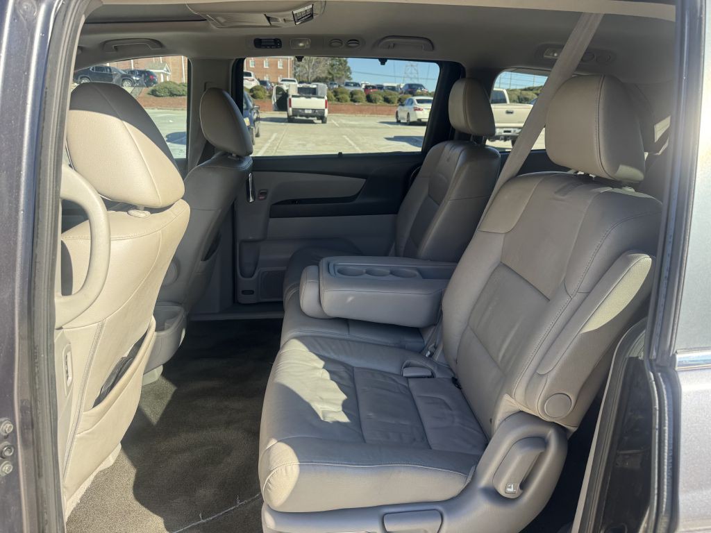 2016 Honda Odyssey Image 8