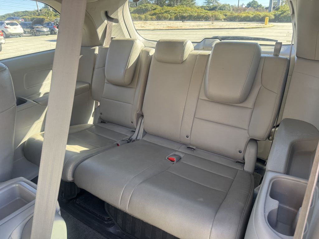 2016 Honda Odyssey Image 12
