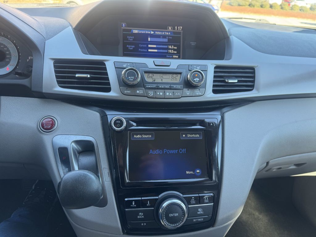 2016 Honda Odyssey Image 16
