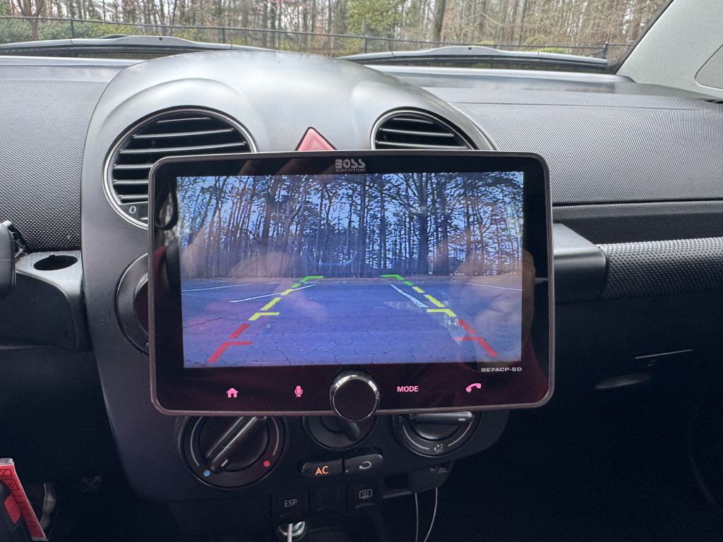 2010 Volkswagen Beetle Image 14