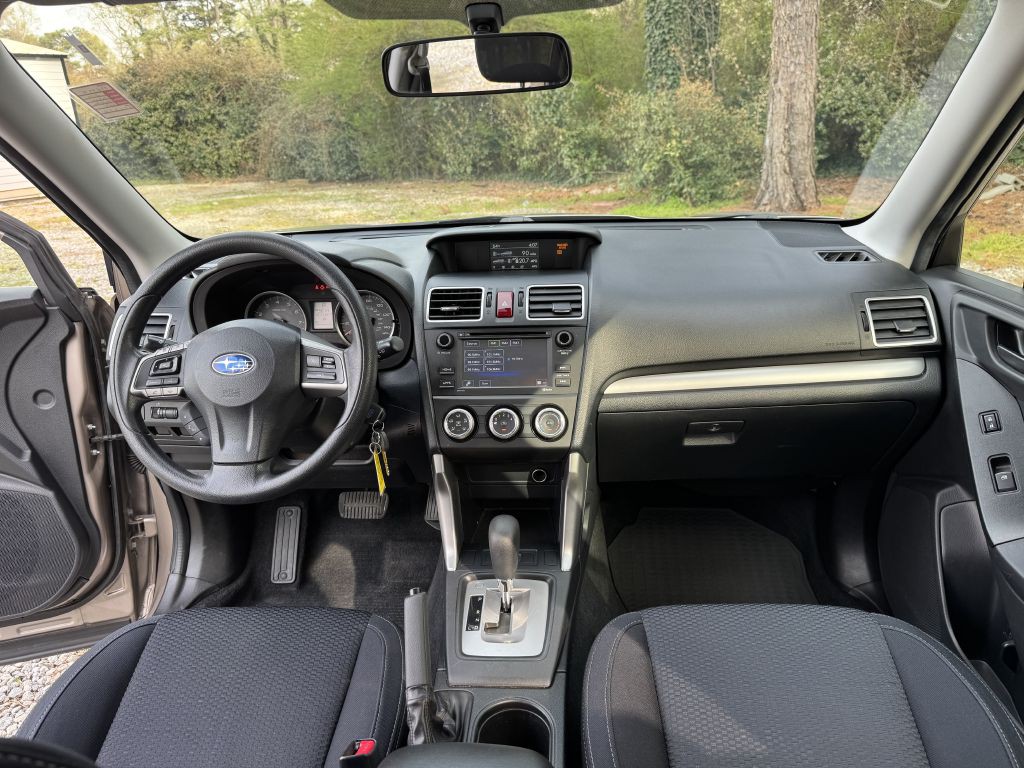2016 Subaru Forester Image 11
