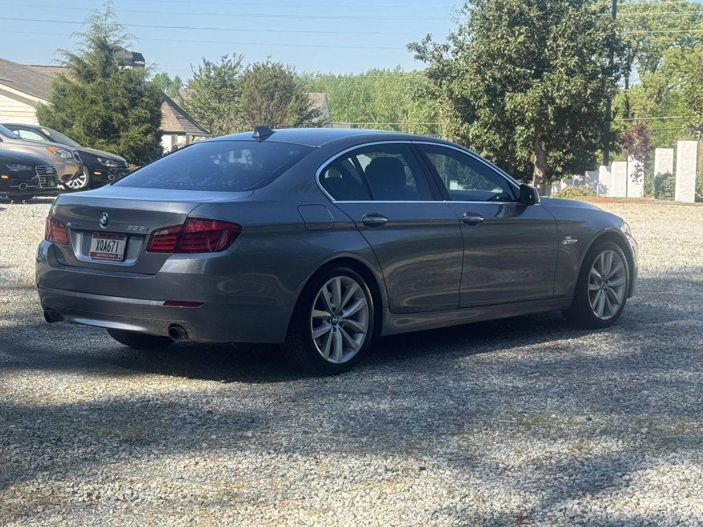 2013 BMW 5 Series Image 4