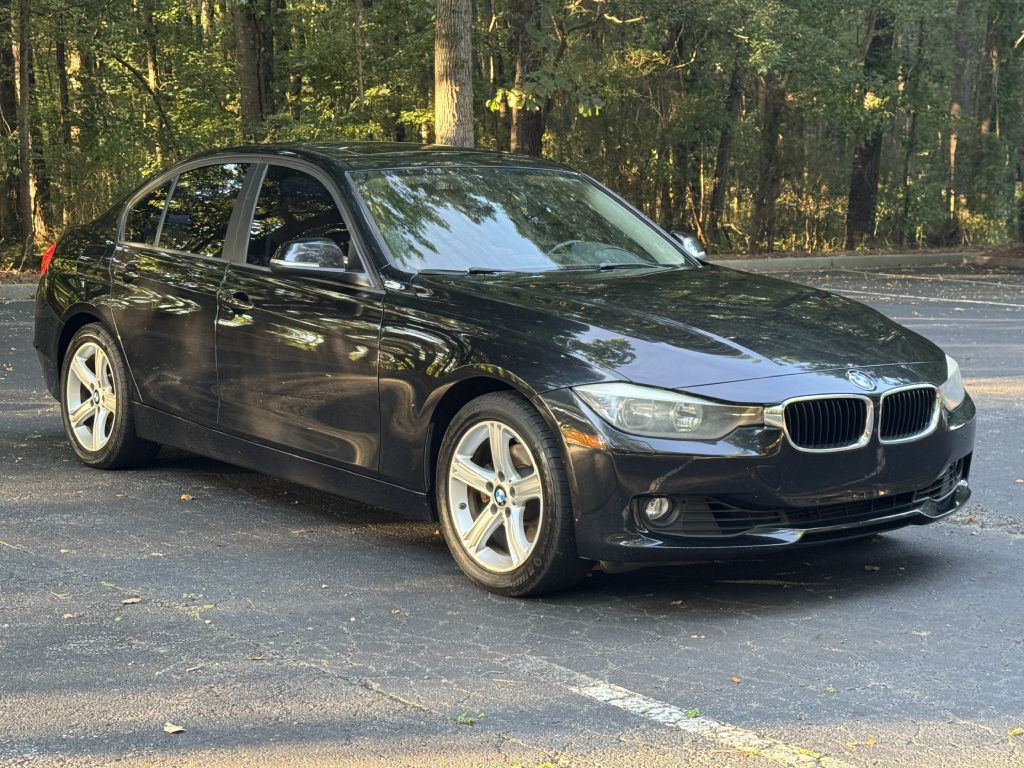 2013 BMW 3 Series Image 3