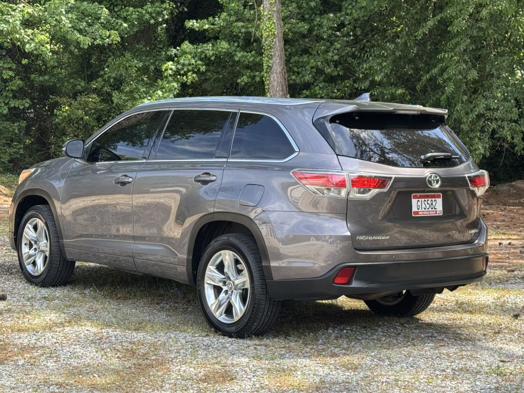 2016 Toyota Highlander Image 6
