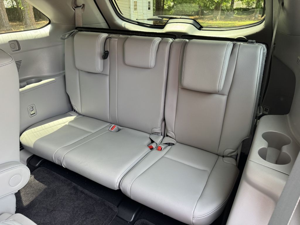 2016 Toyota Highlander Image 9