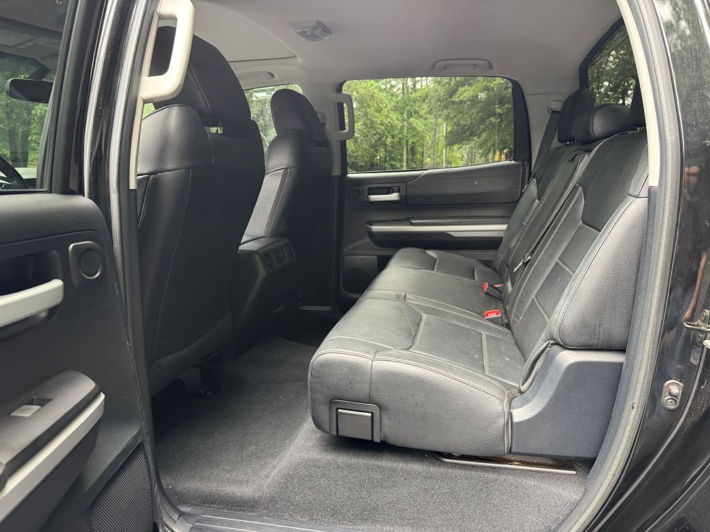 2015 Toyota Tundra Image 8