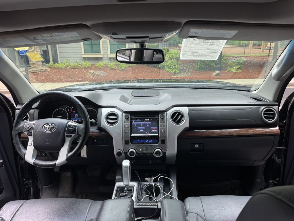 2015 Toyota Tundra Image 11