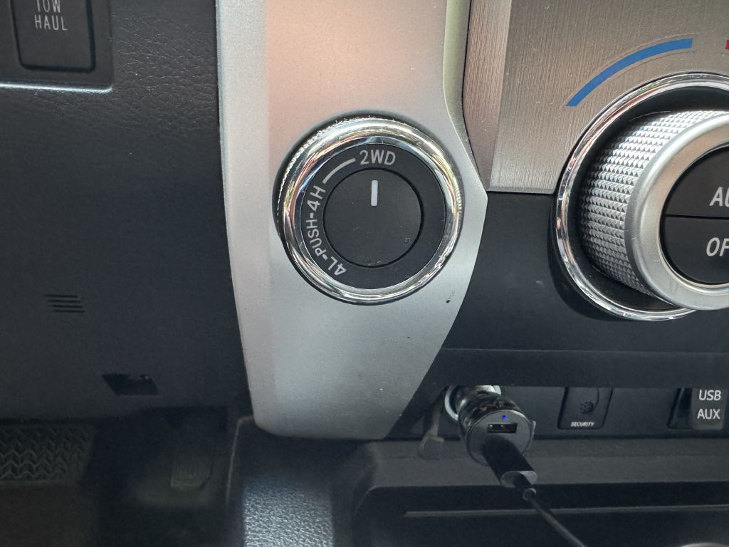 2015 Toyota Tundra Image 14