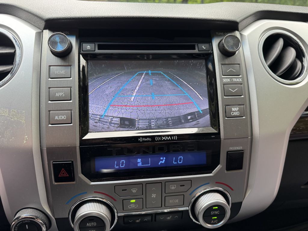 2015 Toyota Tundra Image 16