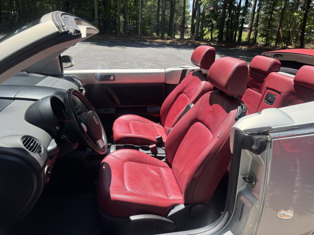 2009 Volkswagen Beetle Image 10