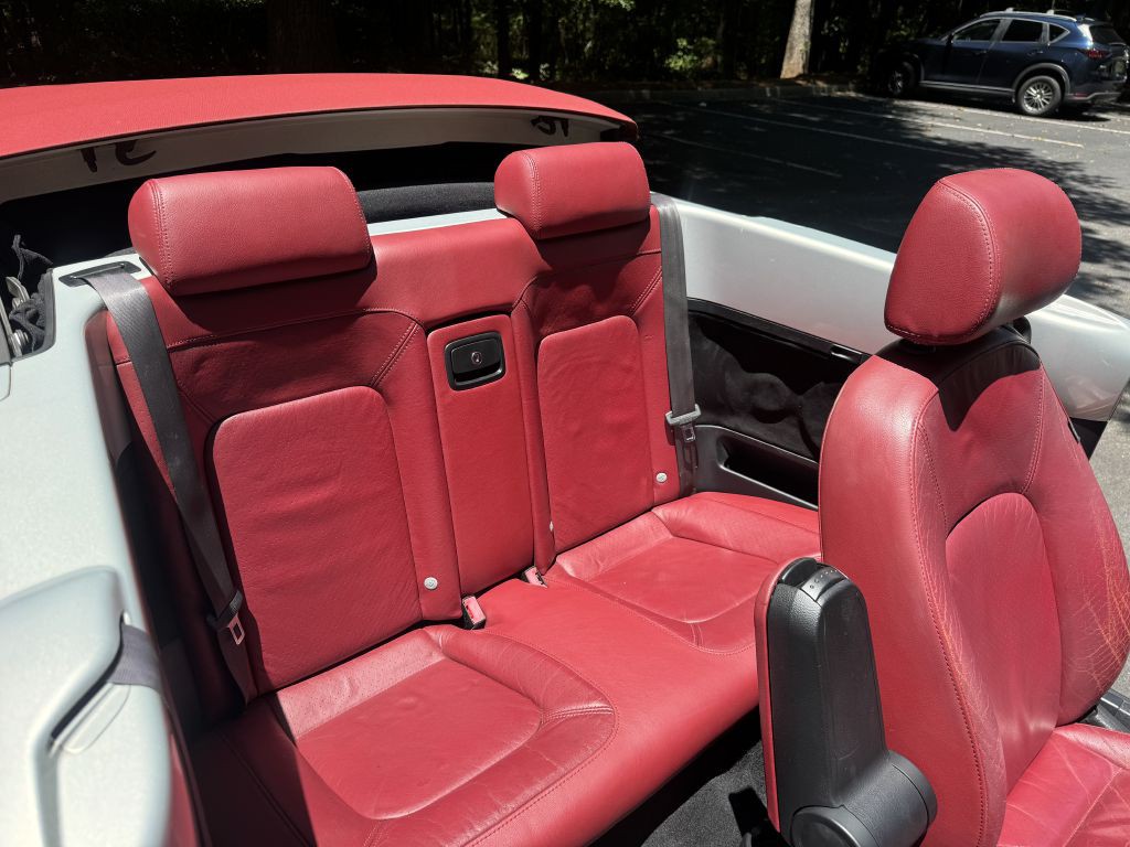 2009 Volkswagen Beetle Image 12